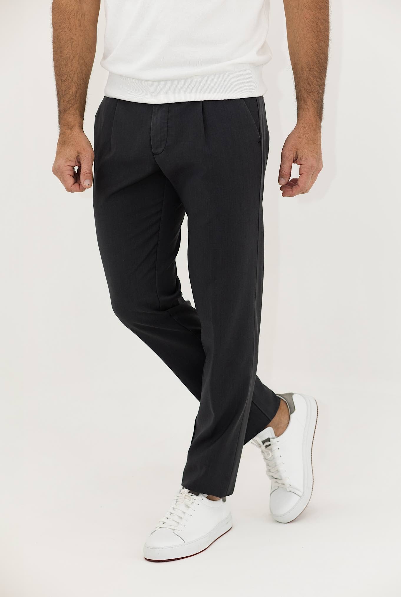 MYTHS Fresco Wool Trousers with Black Pleats
