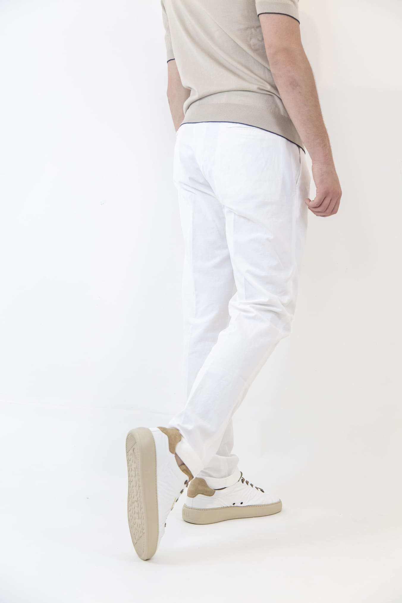 GUARINO White Cotton and Linen Trousers with Pleats