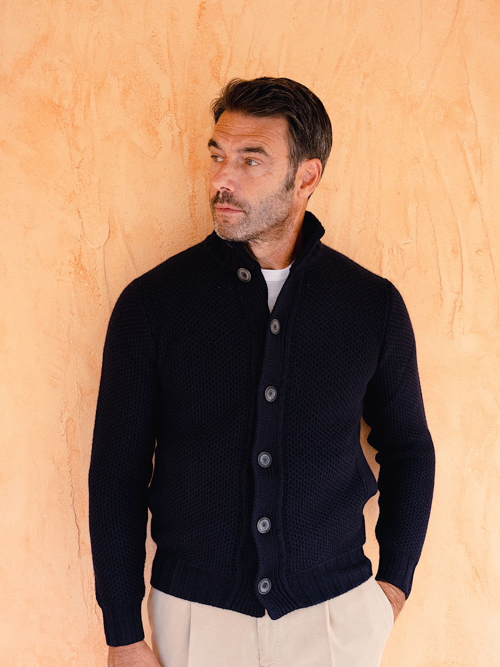 Guarino Navy blue cashmere knit jacket